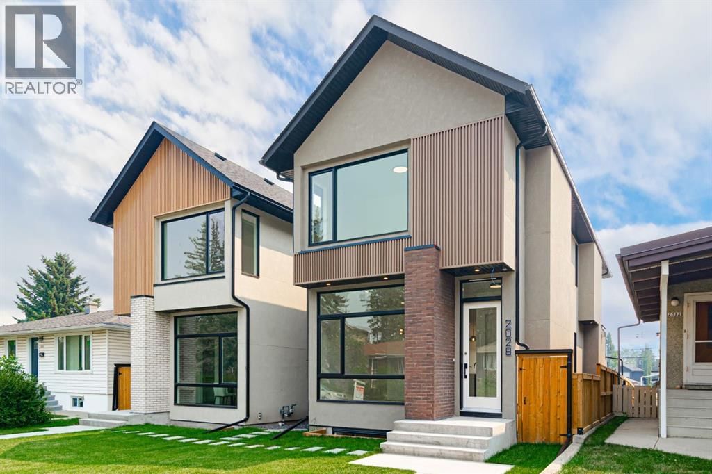 2028 36 Street property photo