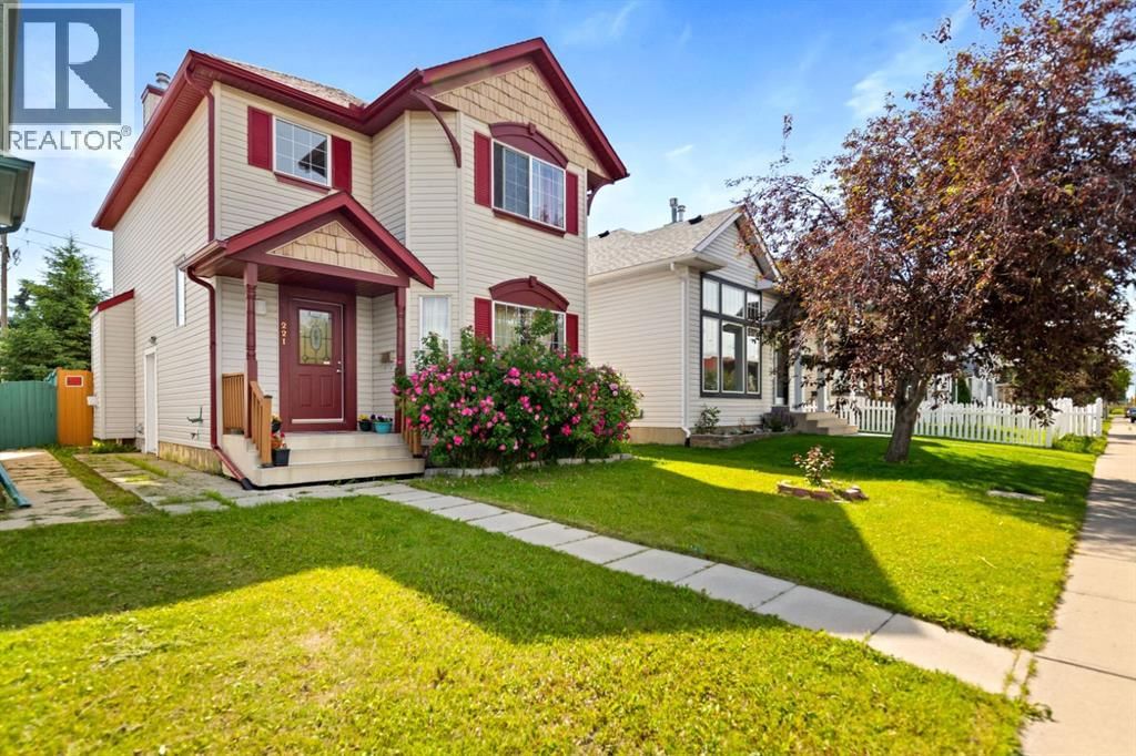 221 Tarington Close property photo