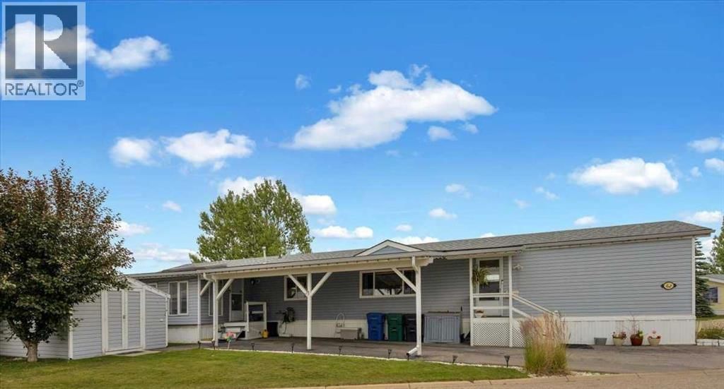 99 Arbour Lake Drive property photo
