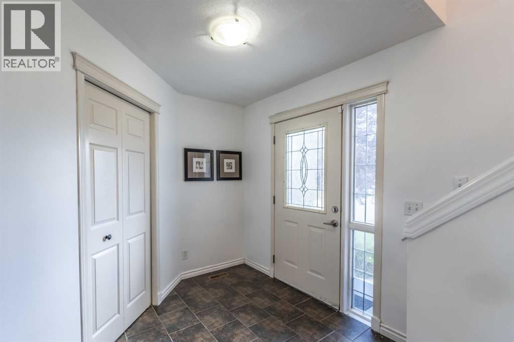 203 Coville Close property photo