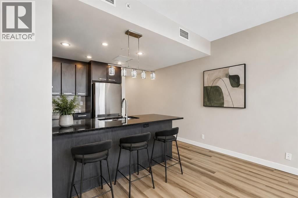 225 11 Avenue property photo
