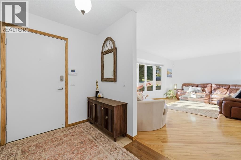 6016 Dalcastle Crescent property photo