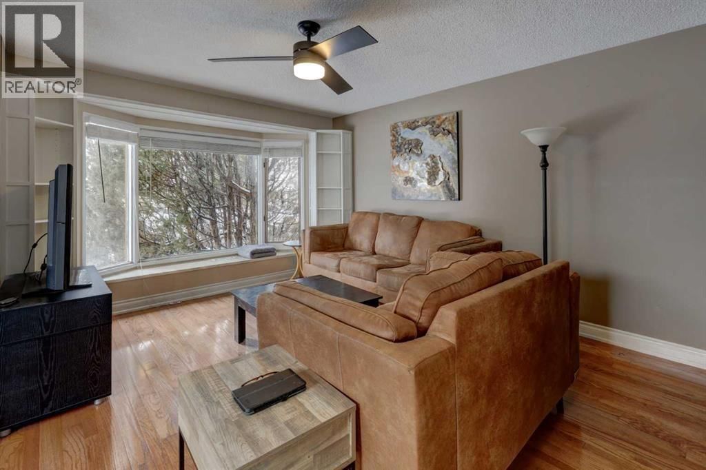 16 Martingrove Mews property photo