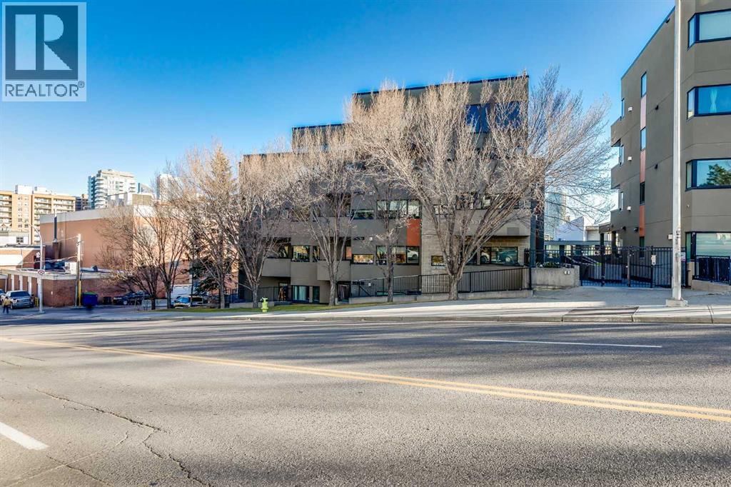 1818 14 Street property photo