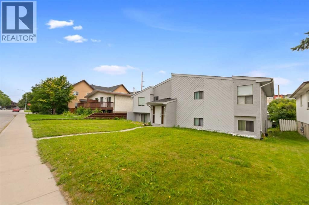 2312 1 Street property photo