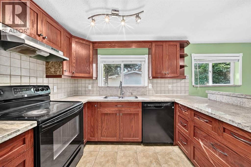 4628 Verona Drive property photo