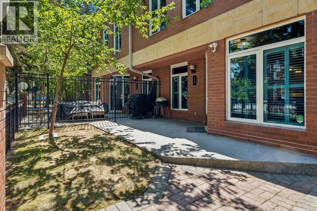 400 Eau Claire Avenue property photo