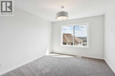 386 Heritage Boulevard | Cochrane Alberta | Slide Image Eighteen
