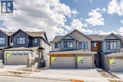 386 Heritage Boulevard | Cochrane Alberta | Slide Image Three