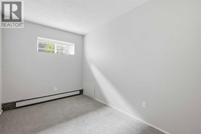 2115 35 Avenue Southwest | Calgary Alberta | Slide Image Twenty-three