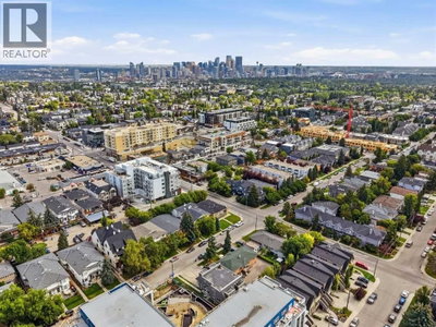 2115 35 Avenue Southwest | Calgary Alberta | Slide Image Thirty