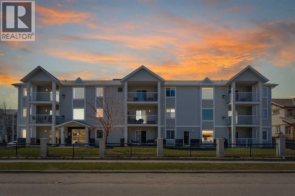 7106 Valleyview Park Southeast, Calgary, Alberta T2B 3R6