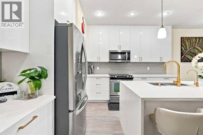 279 Copperpond Circle Southeast | Calgary Alberta | Slide Image Fourteen