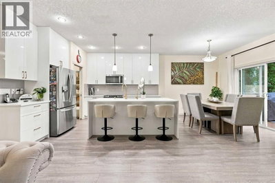 279 Copperpond Circle Southeast | Calgary Alberta | Slide Image Nine