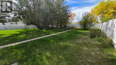 801 1 Street Northeast | Milk River Alberta | Slide Image Thirty-three