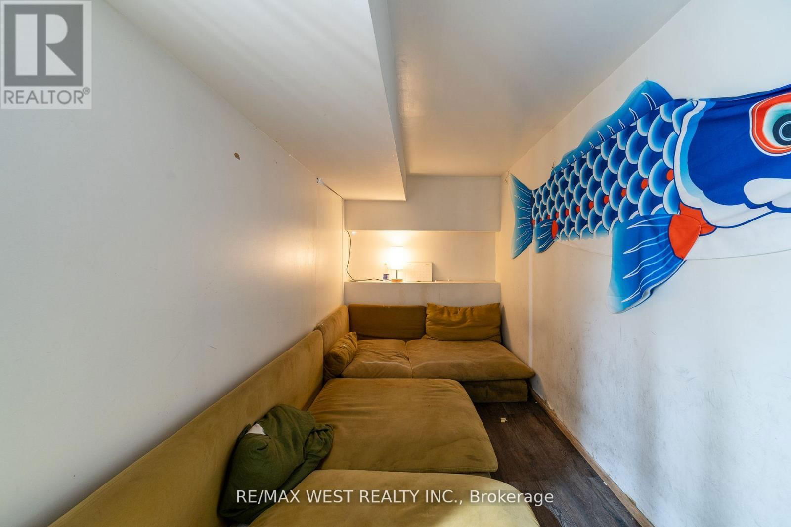135 OSSINGTON AVENUE Image 30