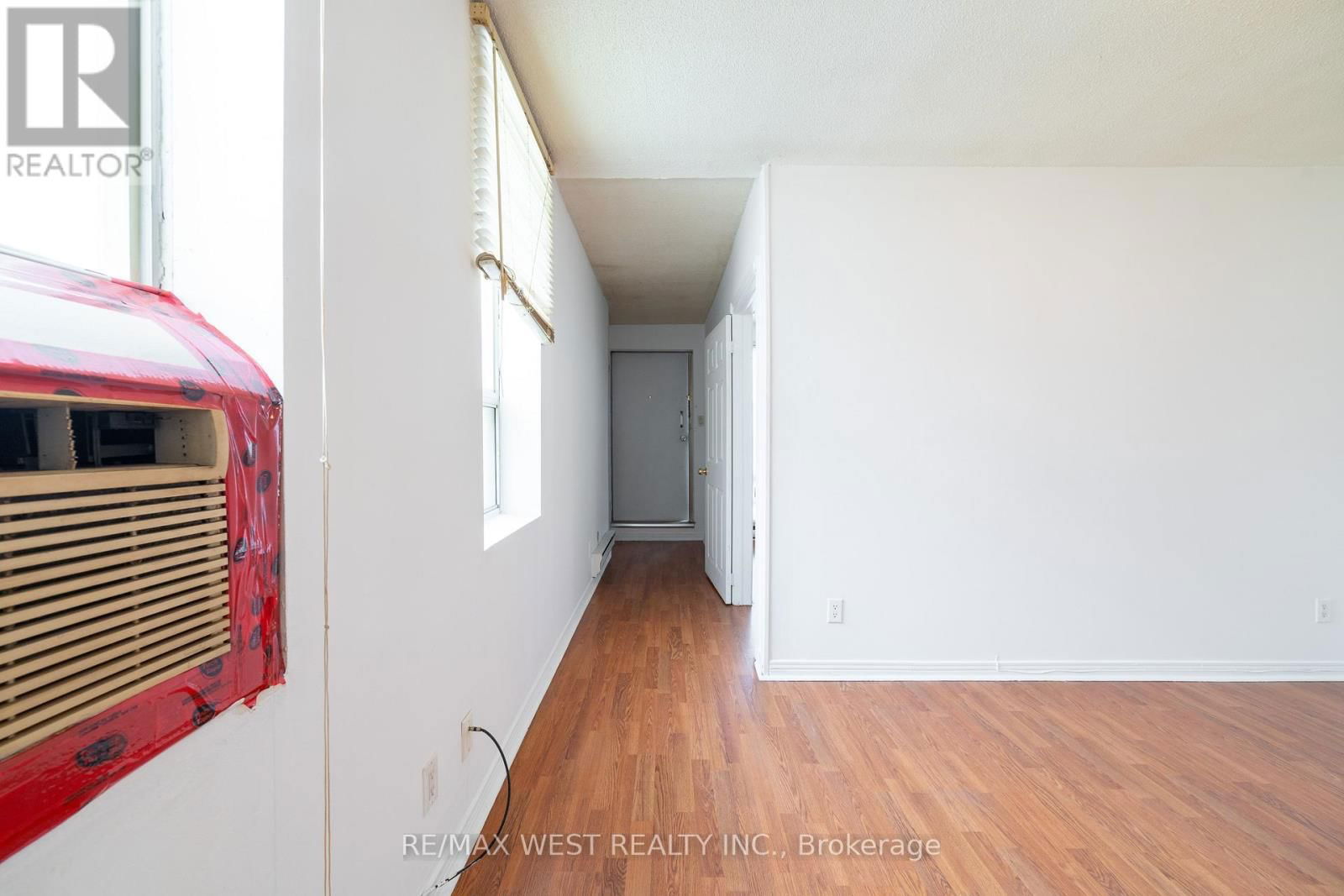 137 OSSINGTON AVENUE Image 22