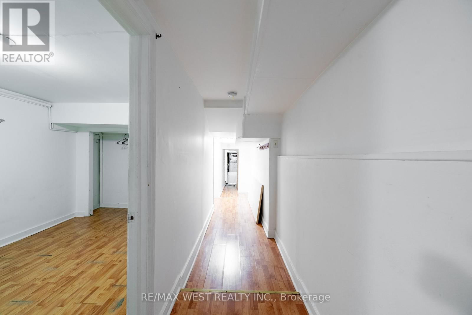 137 OSSINGTON AVENUE Image 34