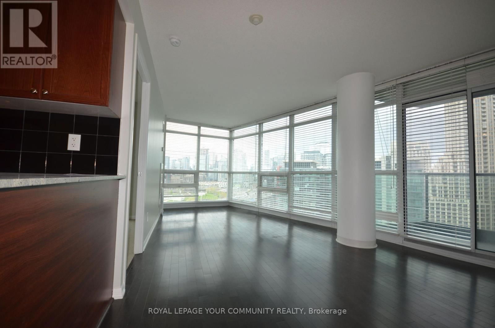 1511 - 231 FORT YORK BOULEVARD Image 3