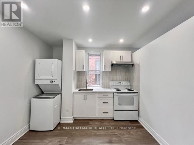 2 - 454 BLOOR STREET W Image 2