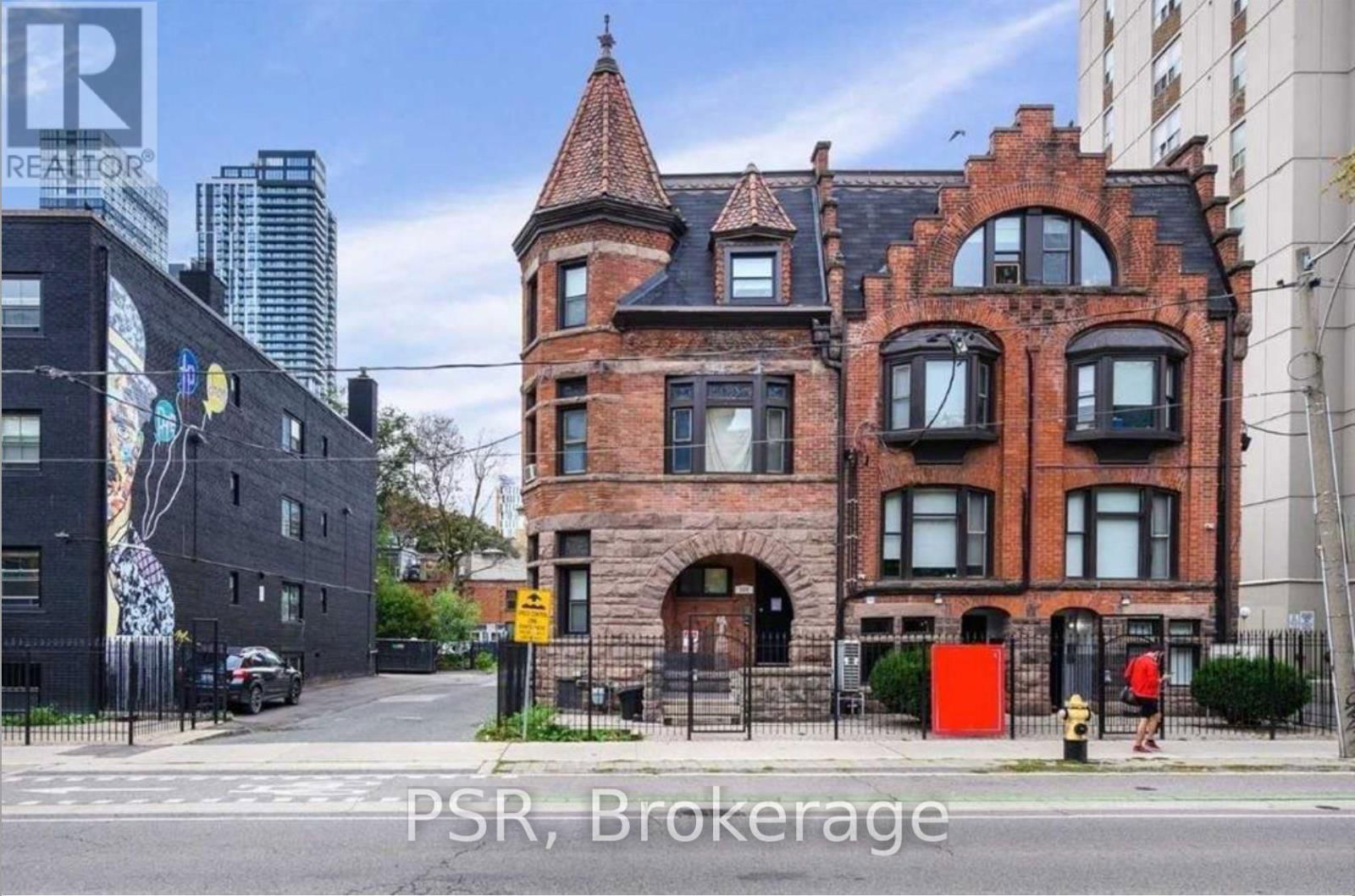 2 - 262 SHERBOURNE STREET Image 1