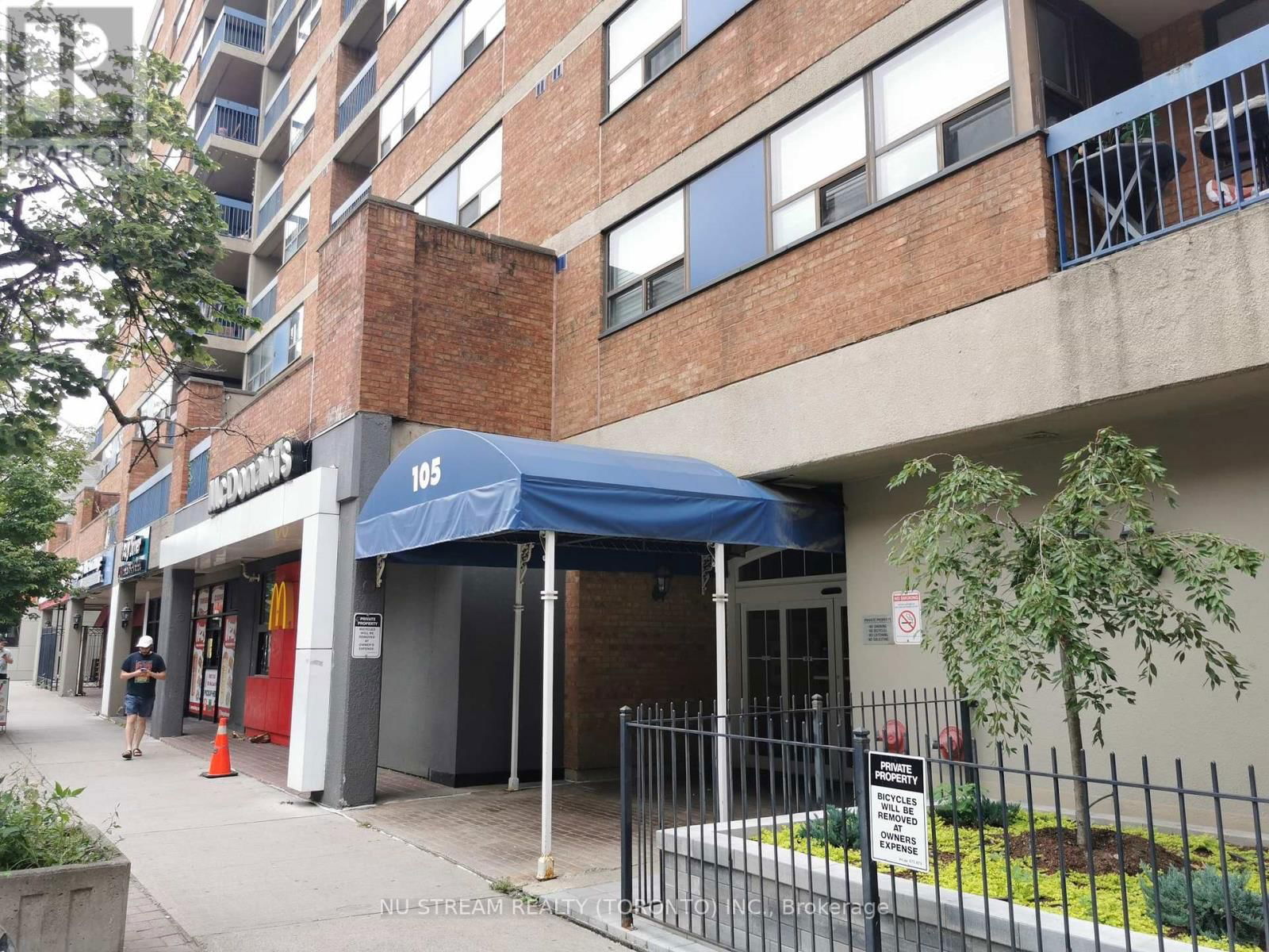 602 - 105 MCCAUL STREET Image 1