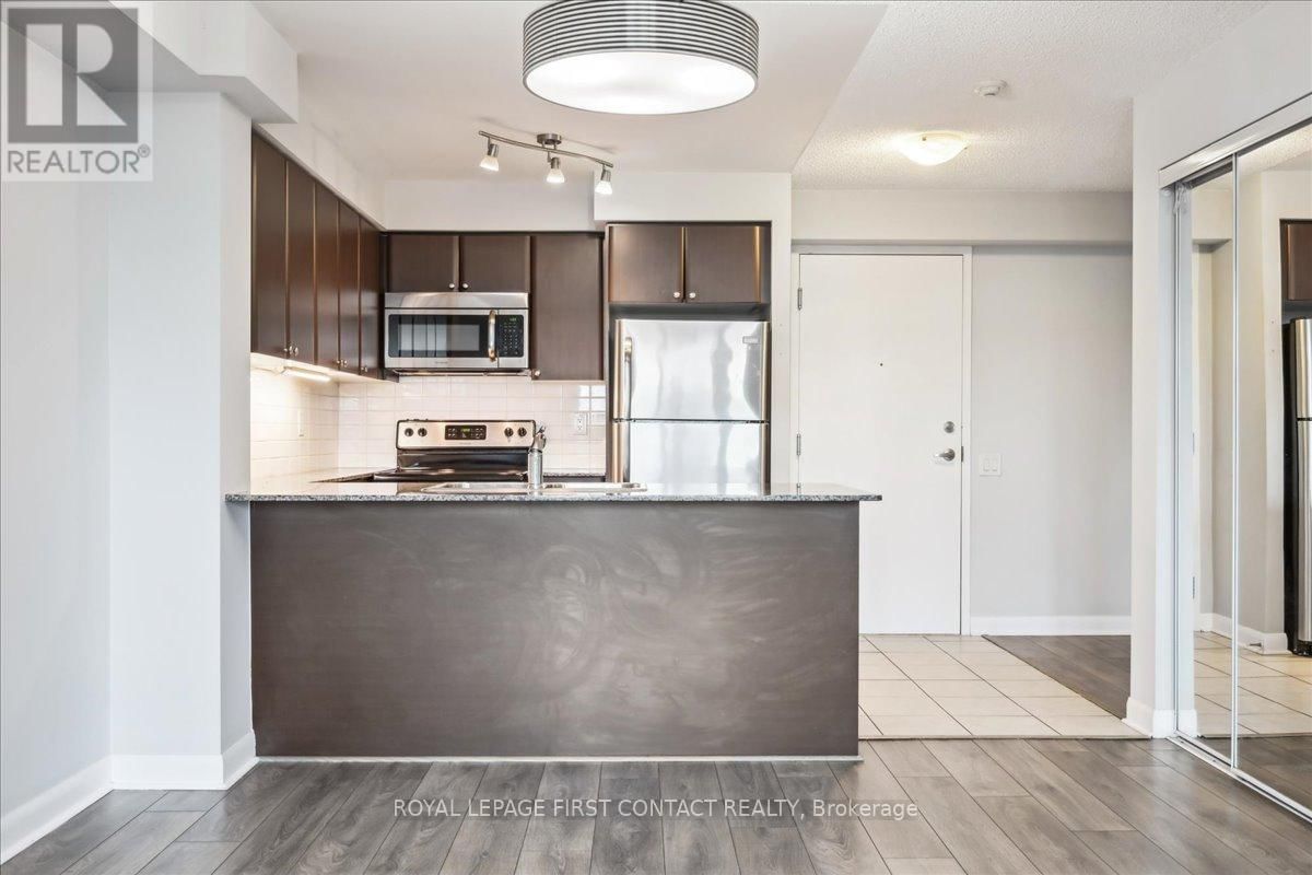 405 - 525 WILSON AVENUE Image 15