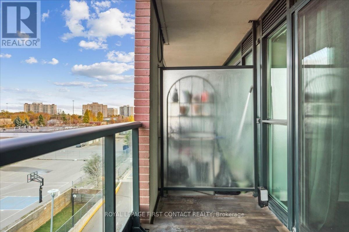 405 - 525 WILSON AVENUE Image 32