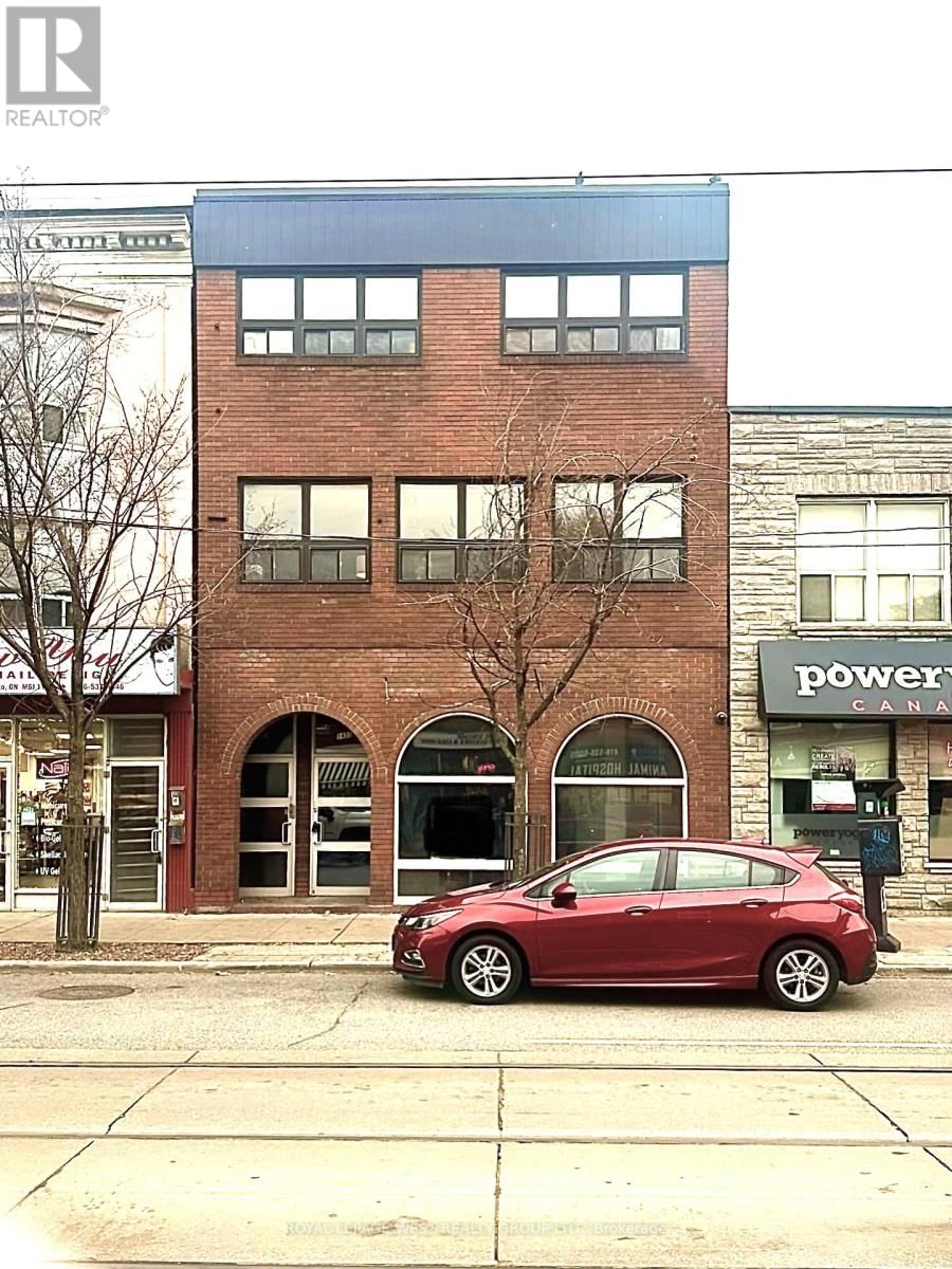 1453-5 DUNDAS STREET Image 1