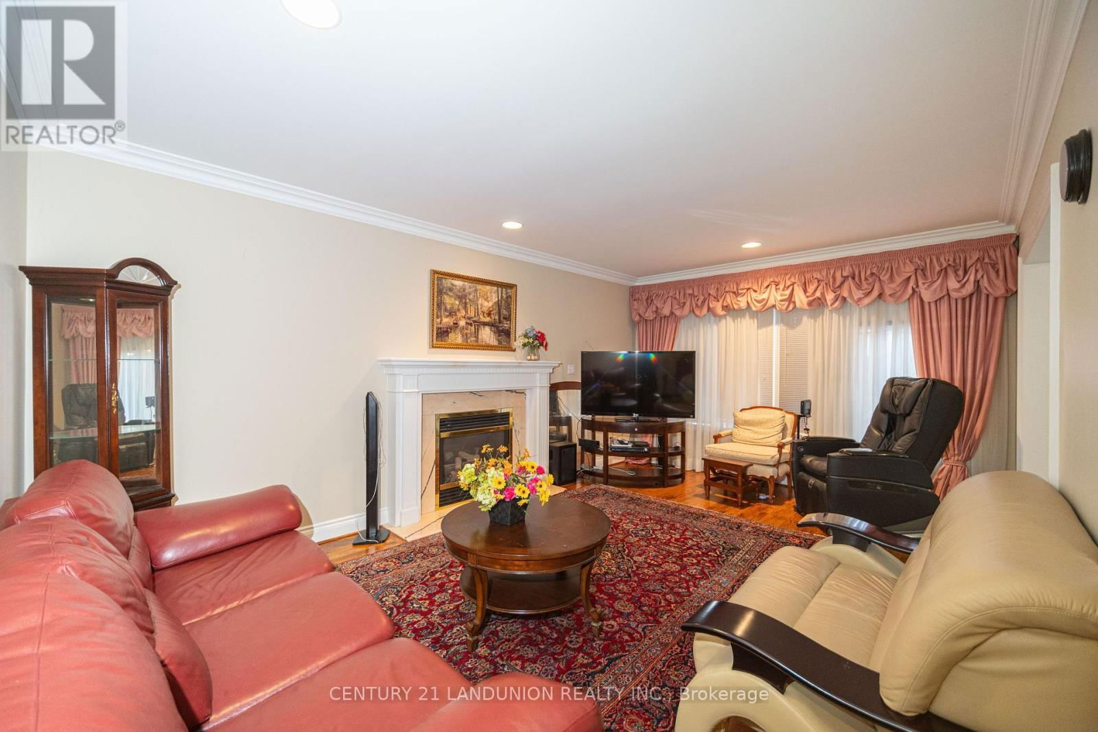 159 ELMWOOD AVENUE Image 9