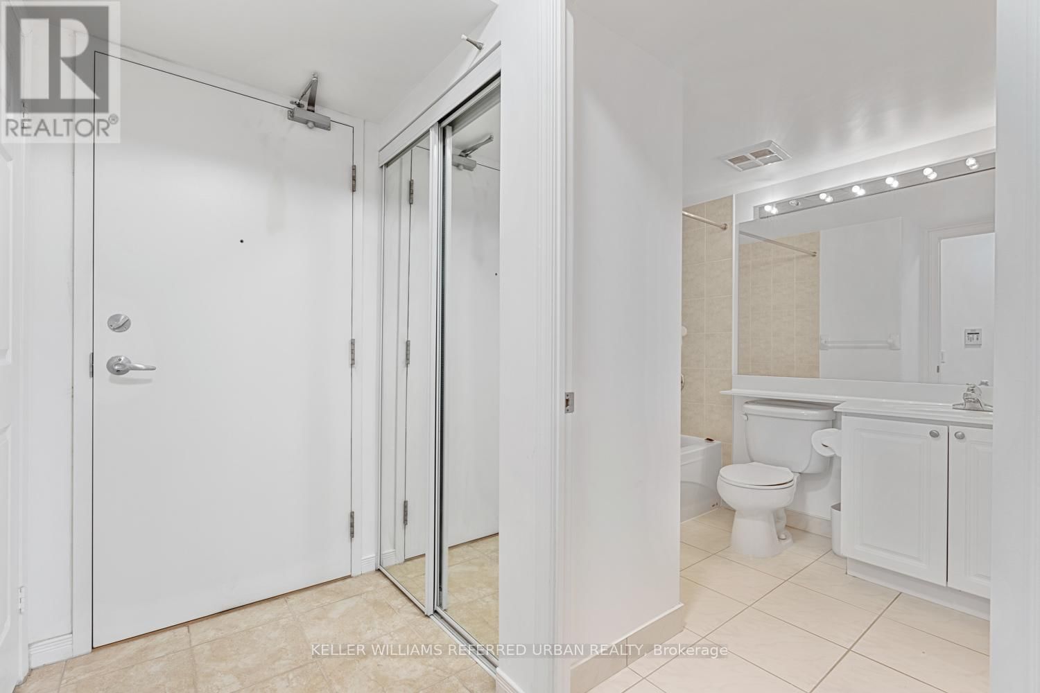 1002 - 155 BEECROFT ROAD Image 23