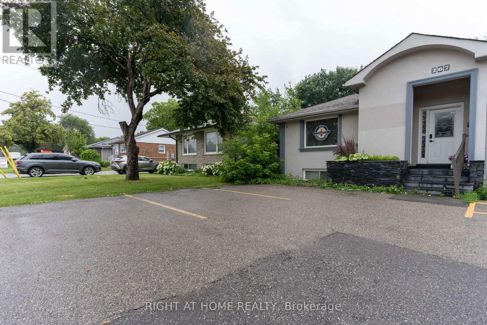 267 FINCH AVE WEST N Image 37