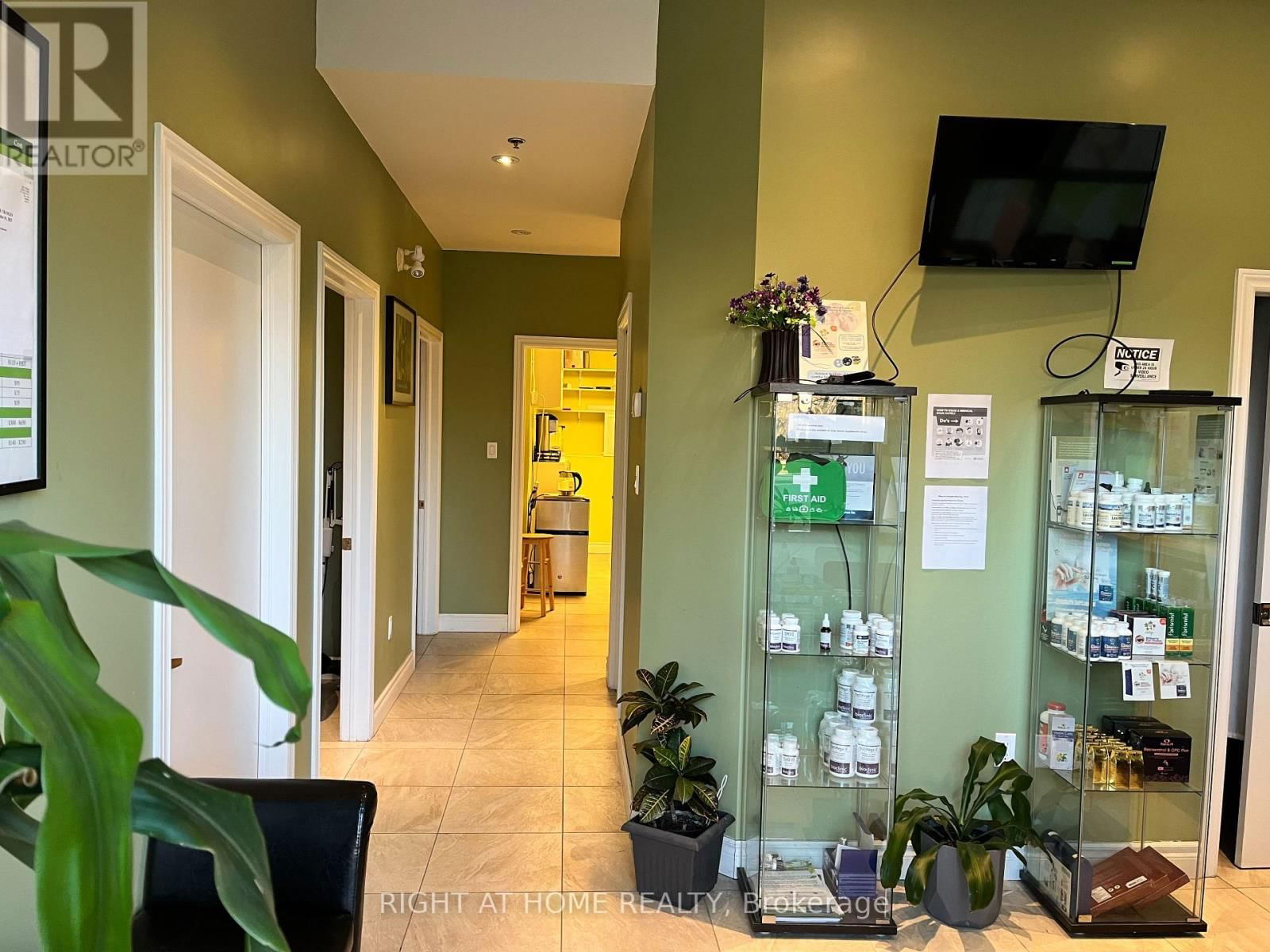 2021 SHEPPARD AVENUE EAST Image 3