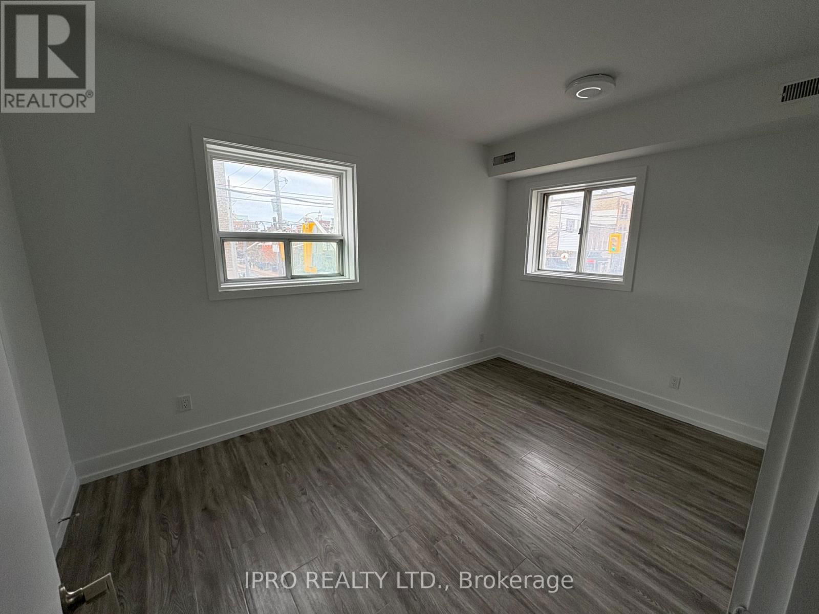 125 OSSINGTON AVENUE Image 15