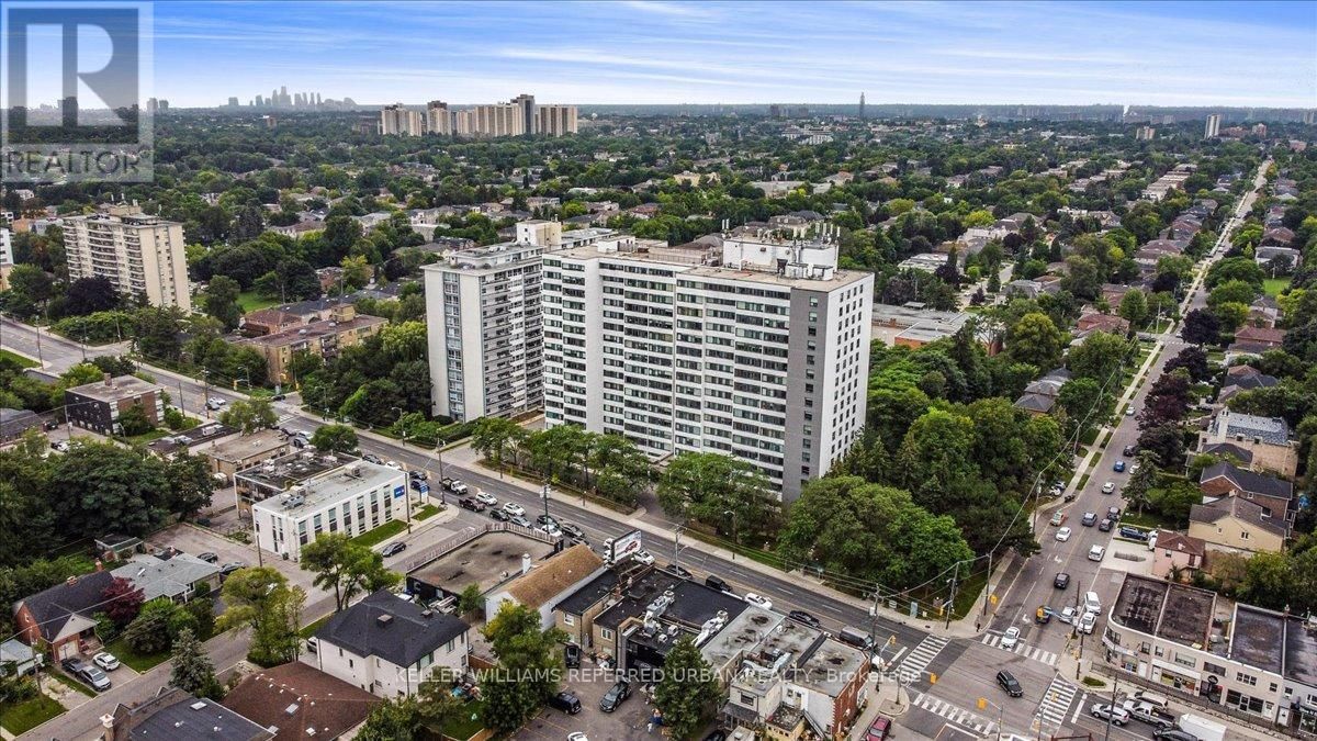 1401 - 3000 BATHURST STREET Image 36