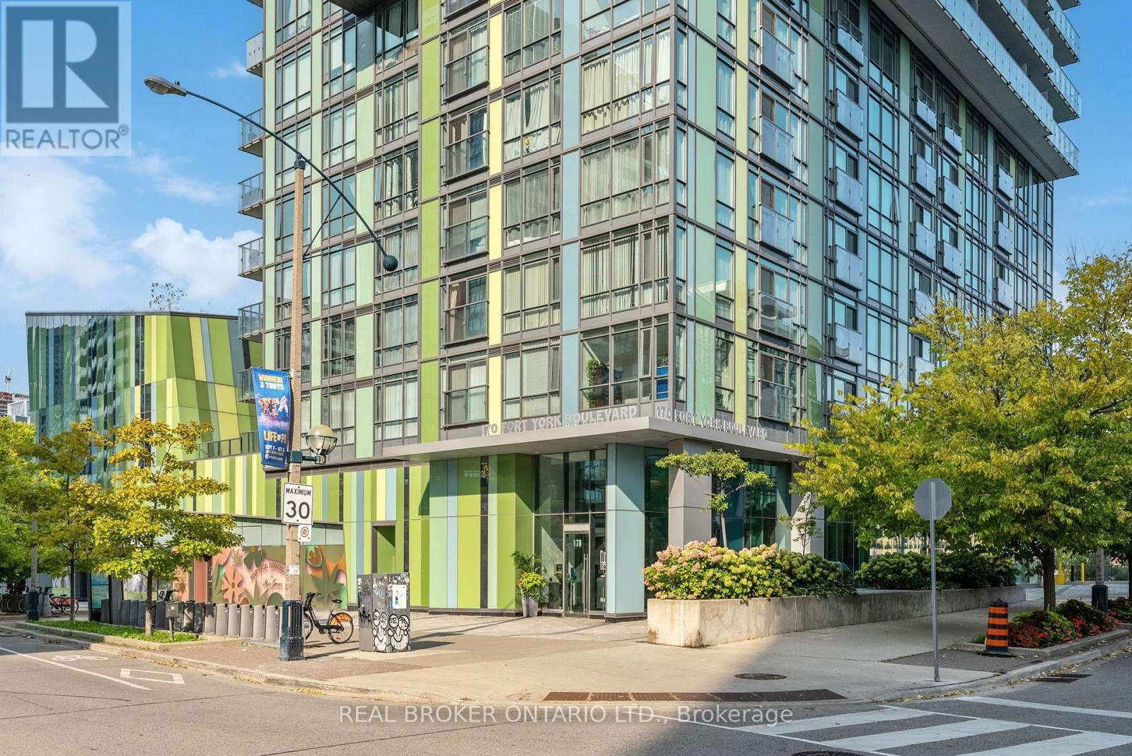 303 - 170 FORT YORK BOULEVARD Image 31