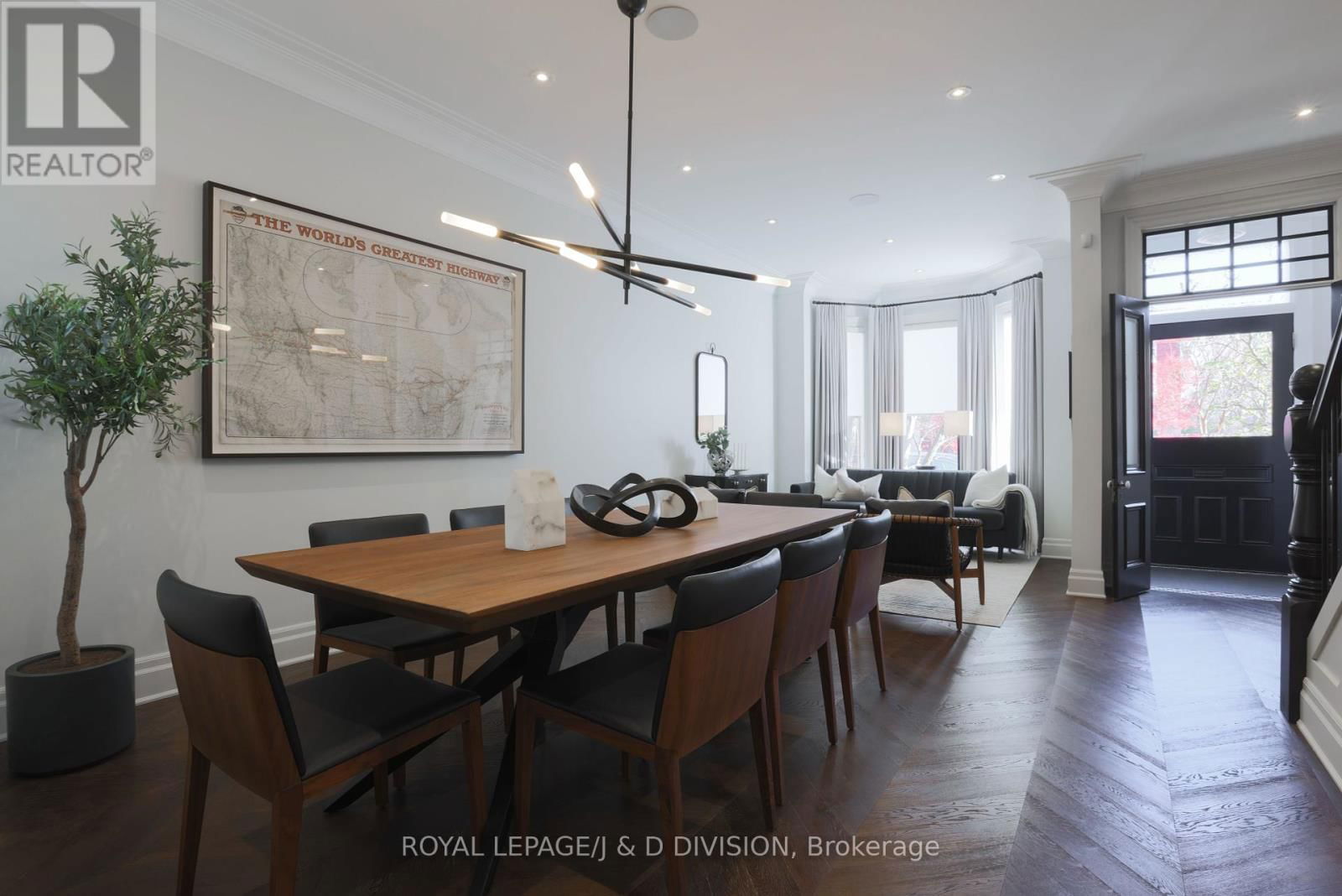 416 SACKVILLE STREET Image 11