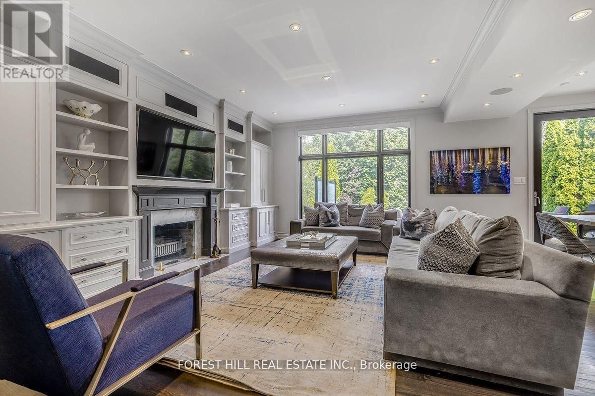 476 BEDFORD PARK AVENUE Image 10