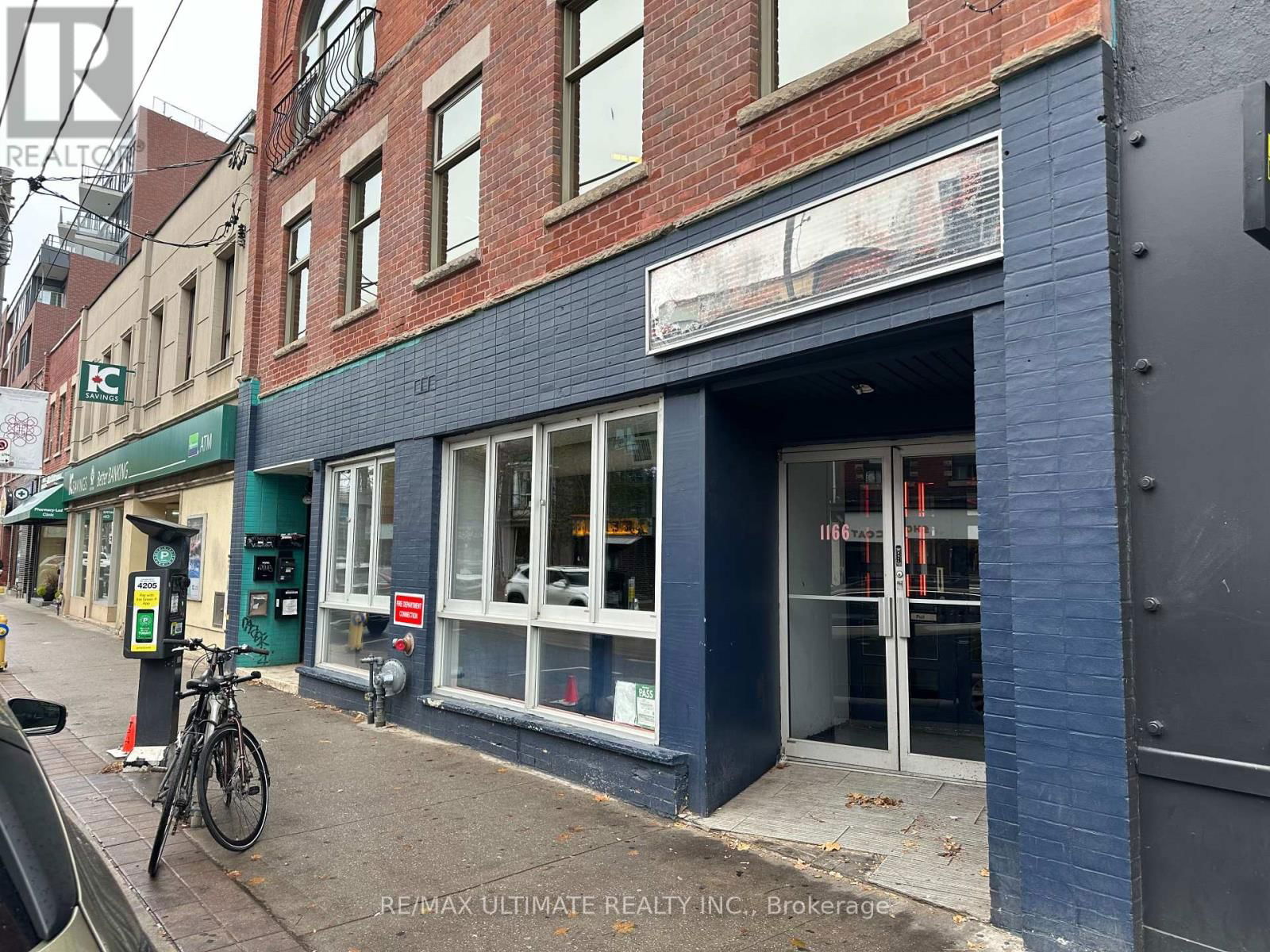 1166 DUNDAS STREET W Image 1