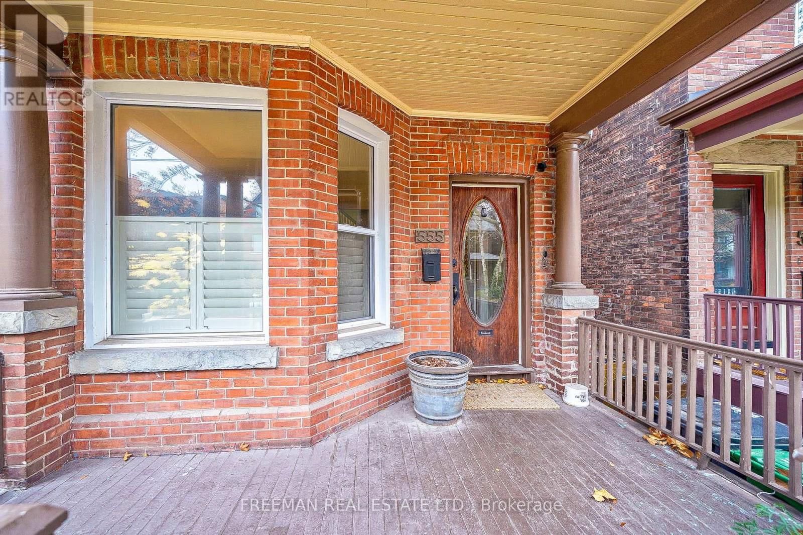 555 MARKHAM STREET Image 3