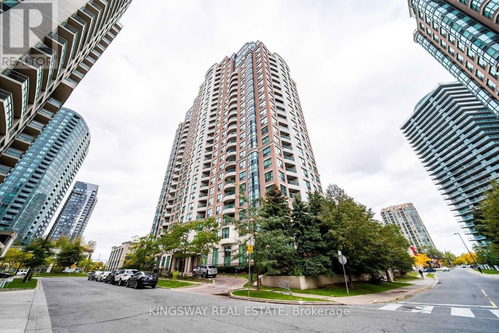 812 - 7 LORRAINE DRIVE Image 1