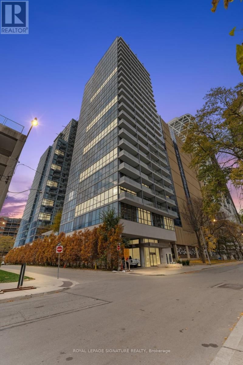 907 - 210 SIMCOE STREET Image 13