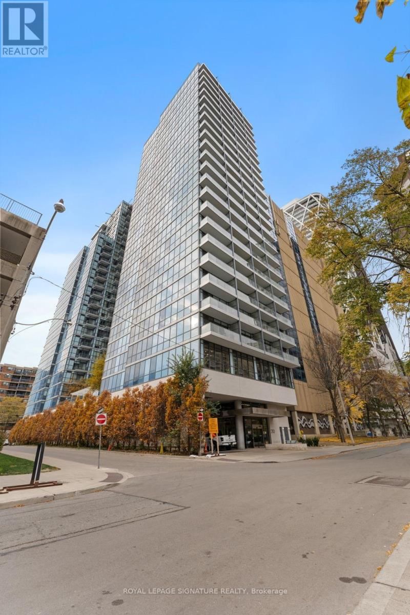 907 - 210 SIMCOE STREET Image 14