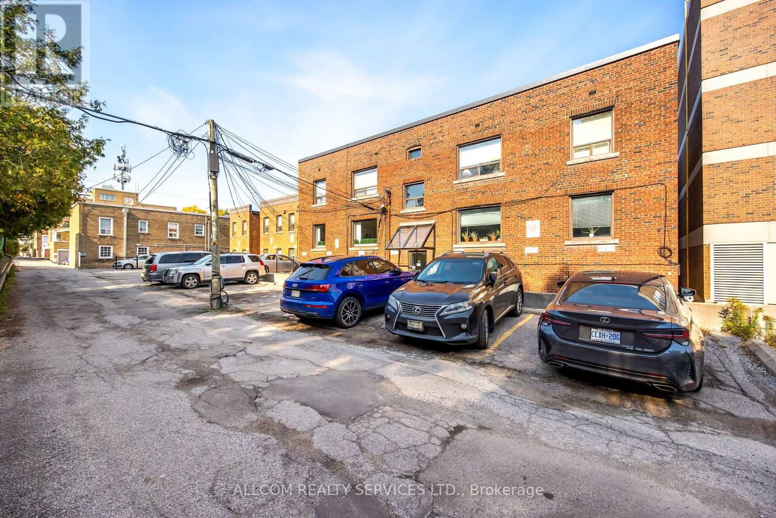 4 - 421 EGLINTON AVENUE W Image 15