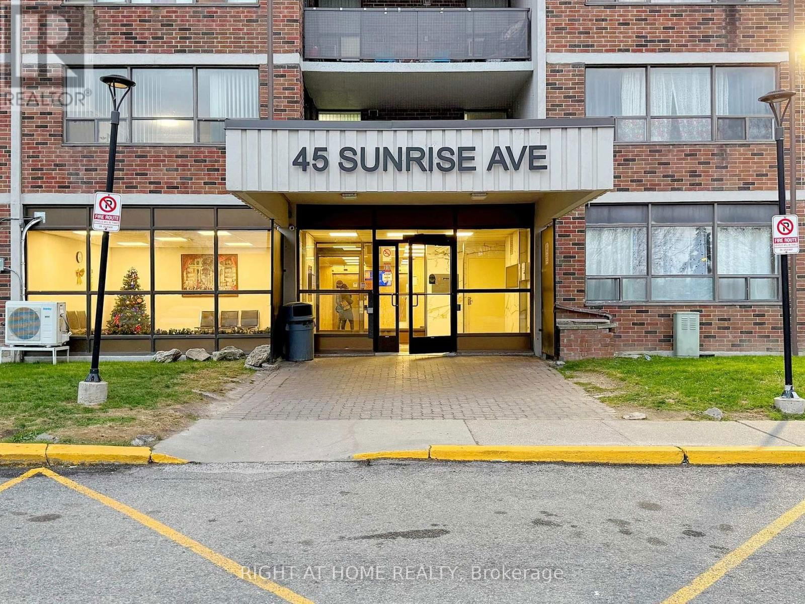 214 - 45 SUNRISE AVENUE Image 1