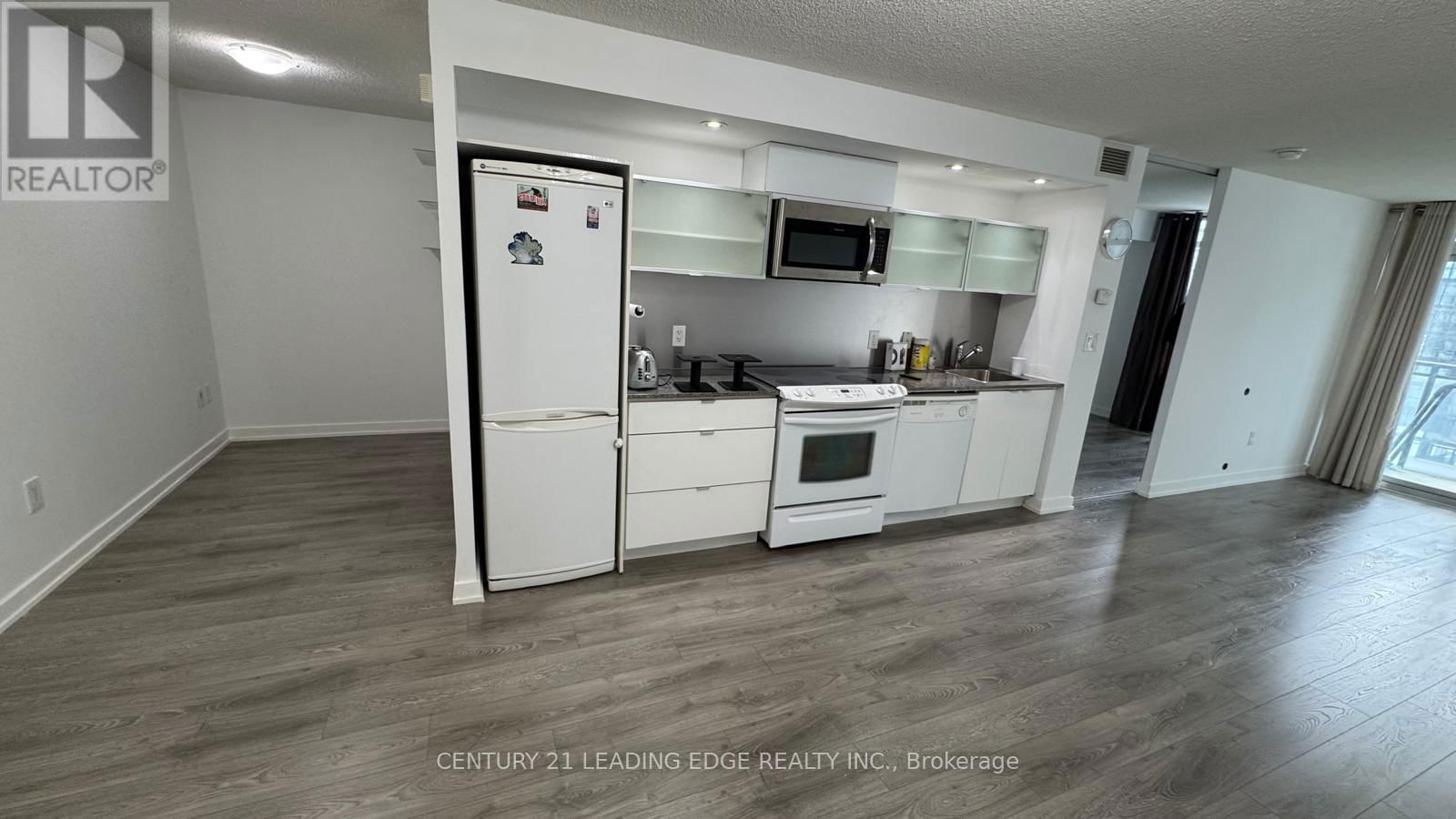 1523 - 4K SPADINA AVENUE Image 7
