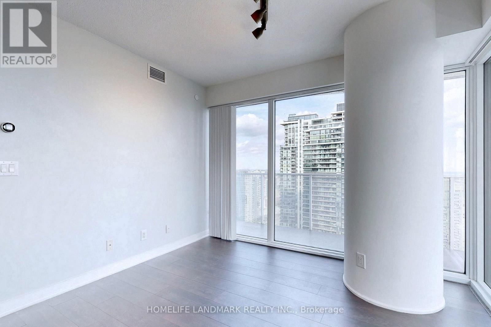 4107 - 88 HARBOUR STREET Image 16