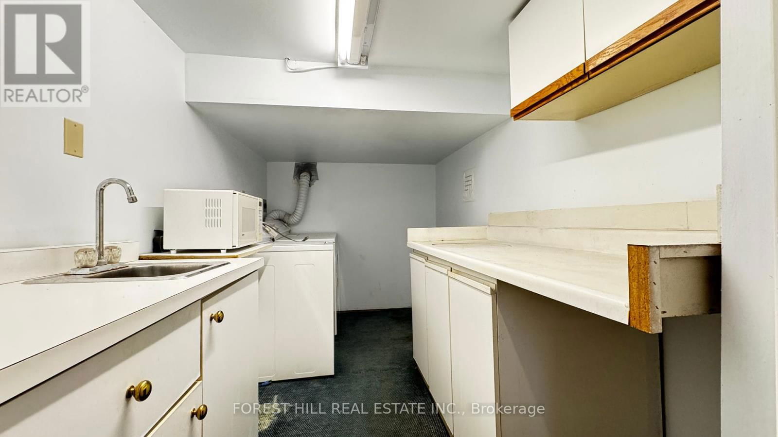 168 SHEPPARD AVENUE WEST Image 19