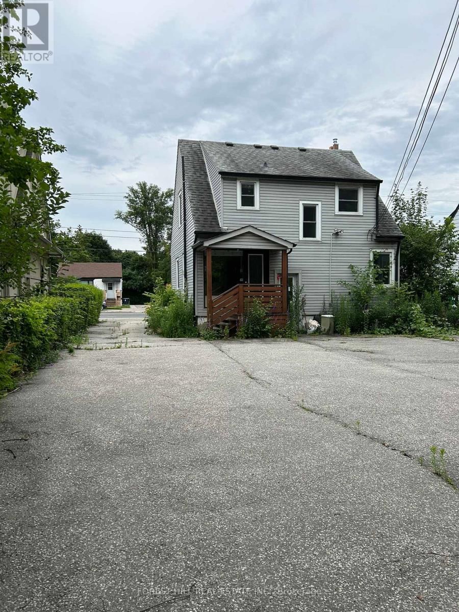 168 SHEPPARD AVENUE WEST Image 22