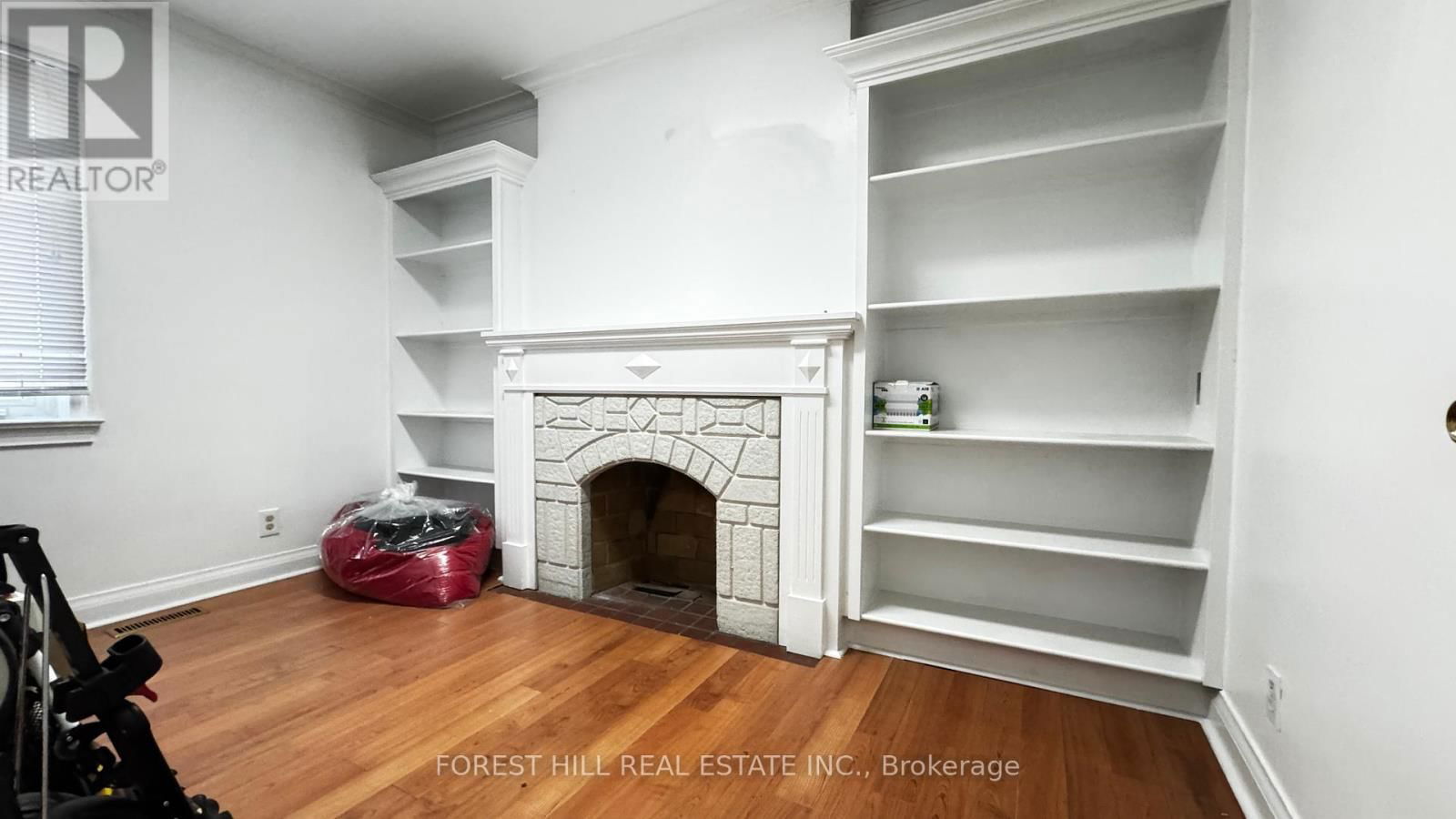 168 SHEPPARD AVENUE WEST Image 6